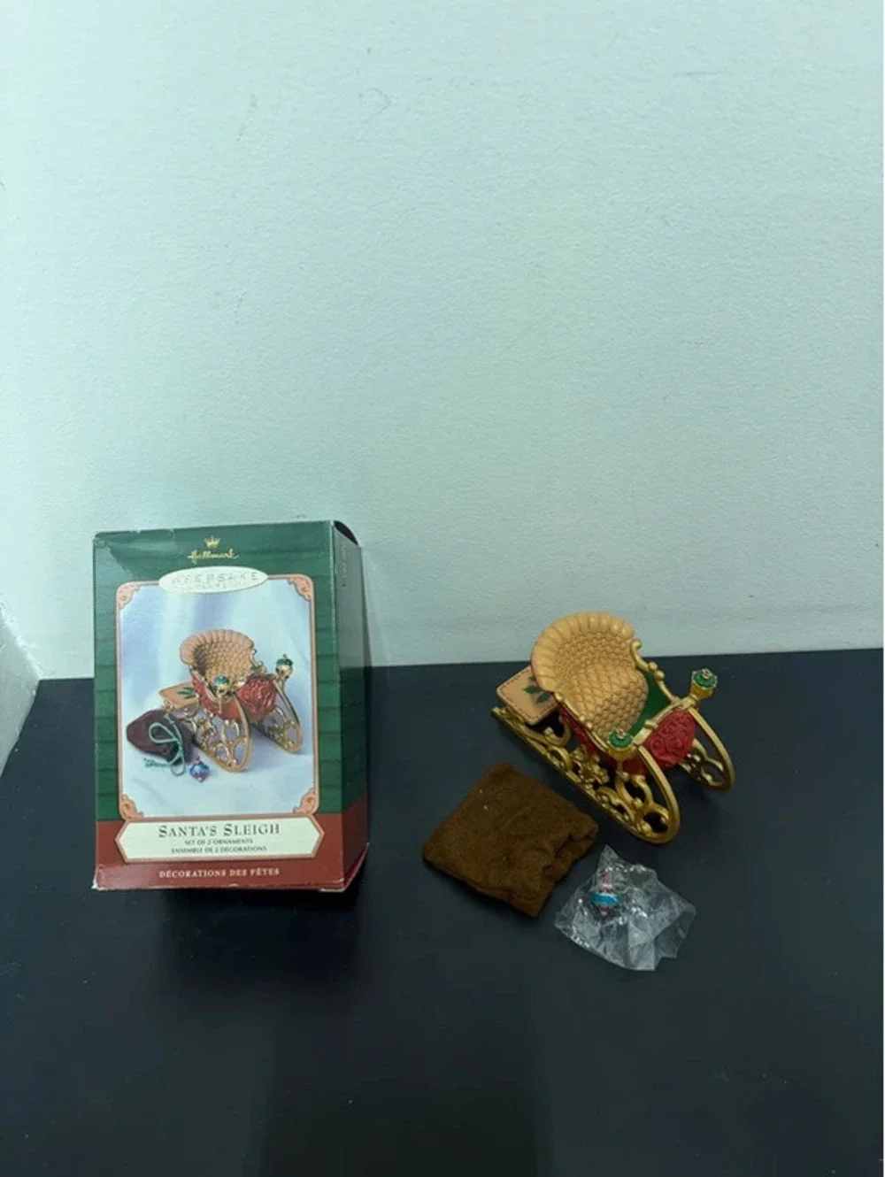 Santas Sleigh 2001 Hallmark Keepsake Ornament